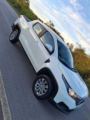 Fiat Strada Freedom 1.3 Flex 8V CD 2023