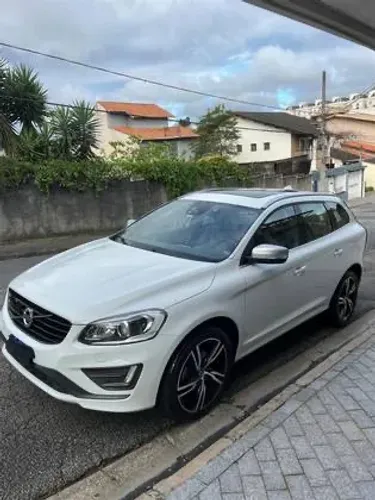Volvo XC 60 T-5 R-design 2.0 FWD 5P 2017