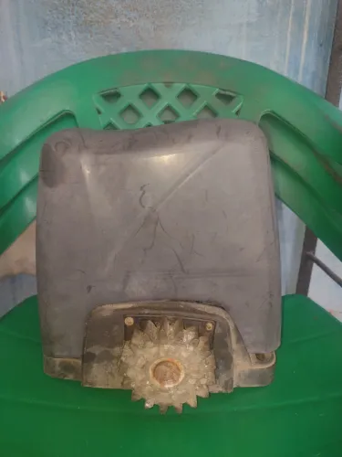 Moto de portão funcionando perfeitamente faço entrega