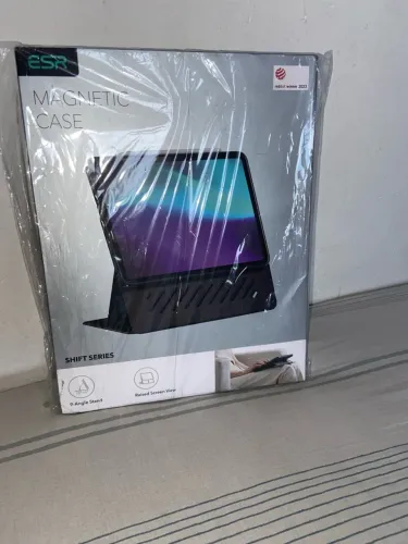 Capa Magnética Esr iPad Pro 11 4-1 Gen Suporte Removível