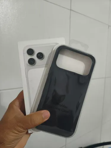 IPHONE 17 PRO MAX LACRADOS