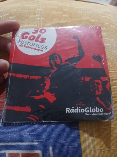 Vendo CD com os 30 gols históricos do Flamengo- item de colecionador