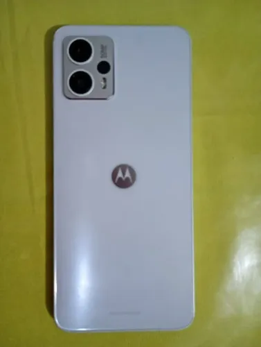 Vendo celular Moto G23 