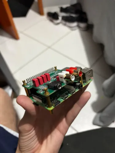 Raspberry pi 4B (2gb de RAM) + DAC HAT HIFI