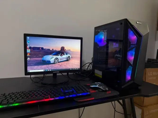 PC Gamer Completo Ryzen 5, 16GBs RX 580 + Monitor Teclado e Mouse