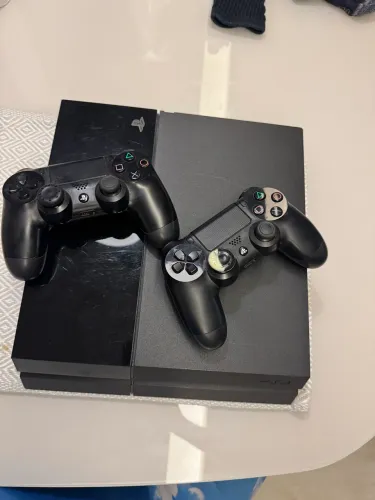 Vendo PlayStation 4