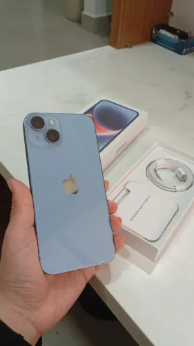 iphone 14 (azul claro) 