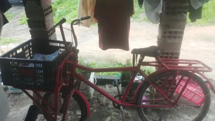 Vende-se bicicleta cargueira por apenas r$ 400