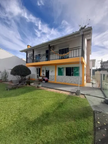 Casa Comercial para Venda em Florianópolis, Ingleses do Rio Vermelho, 3 dormitórios, 2 ban