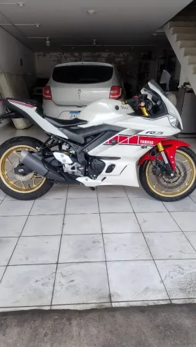 Yamaha R3 World GP 60th Anniversary 2023