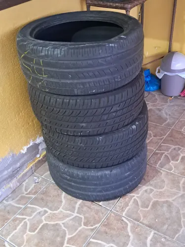Pneus 225/45 aro 17