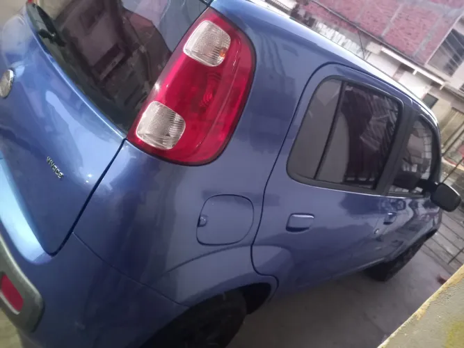 Fiat Uno Vivace/rua 1.0 EVO Fire Flex 8V 5P 2012