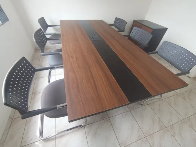 MESA DE REUNIÃO 2,70X1,10 NOVA****LEIA A DESCRIÇÃO****