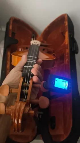 Violino hofma 4x4 impecável, excelente para iniciantes