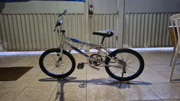 Bicicleta BMX DNZ Aro 20 - Cromada/Azul - Revisada