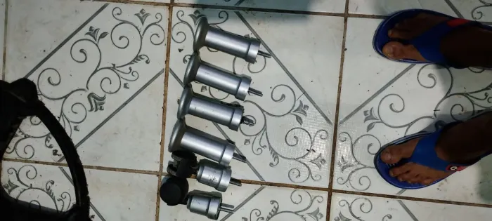Pés para cama box semi novos completos.