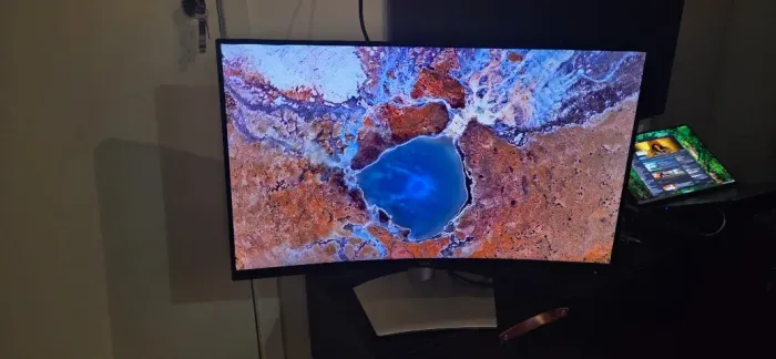 Monitor curvo Dell 4k 32pol - S3221QS