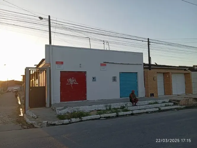  Vende-se Salões comerciais-Via principal Santos Dumont