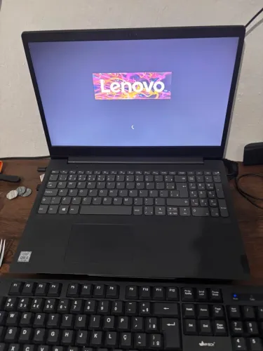 Vendo notebook Lenovo