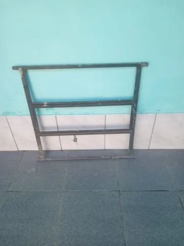 Janela de banheiro