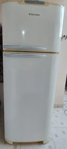 Geladeira Electrolux DFF44 414L Frost Free Premium