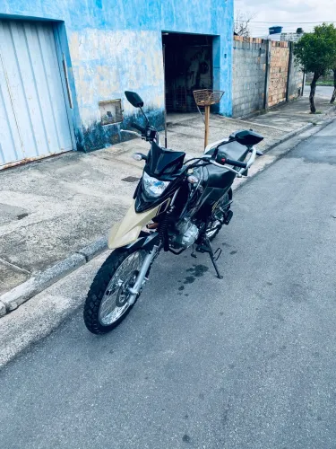 Crosser Z 150 22/22 pouco rodada