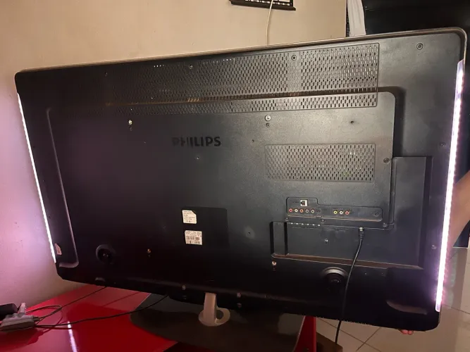 Televisão Philips 52 polegadas