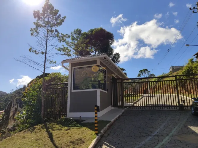 Terreno em Condomínio para Venda em Teresópolis, Prata