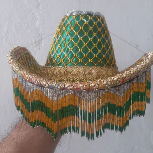 Vendo Chapéu bordado vaqueiro