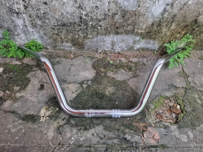 Guidão 8" por 1.1/4" seca suvaco