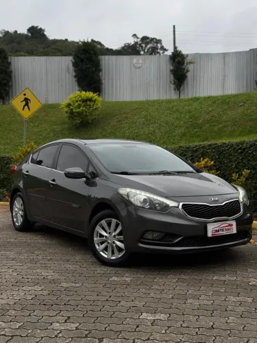 Kia Motors Cerato 1.6 16V Flex Aut. 2014