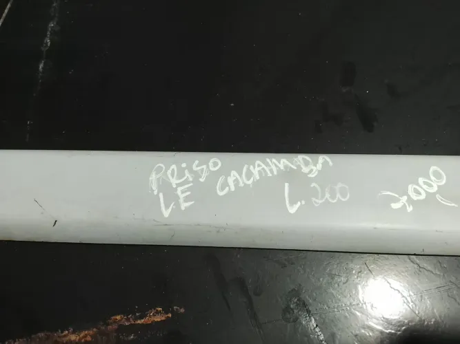 Friso da caçamba L200 
