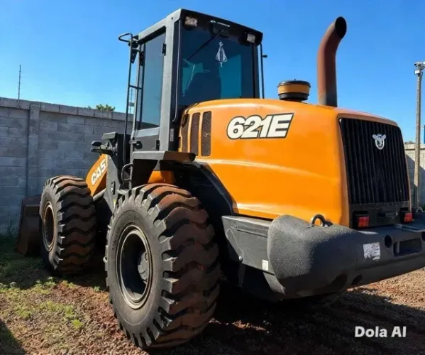 Pá Carregadeira Case 621E