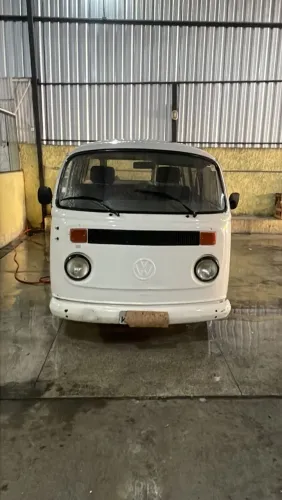 Volkswagen Kombi Standard/ Luxo/ Serie Prata 1986