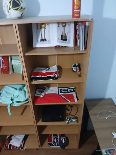 Playstation 3 excelente estado dois controles oitenta jogos na memória dois jogos futebol