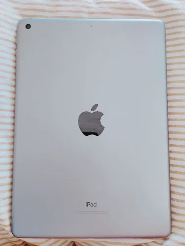 iPad 9 geração 128G cinza (1mes de uso)