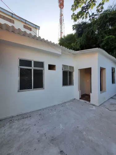 Vendo Casa de Vila 2 Qtos Reformada