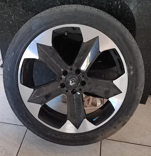 Kit 4 Rodas 20 5x114 + 6 Pneu