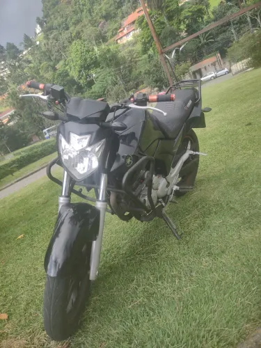 Yamaha Fazer 250 2012!