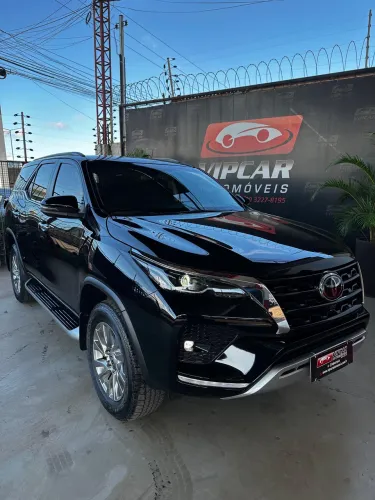 Toyota Hilux SW4 SRX 4X4 2.8 TDI 16V Dies. Aut. 2024