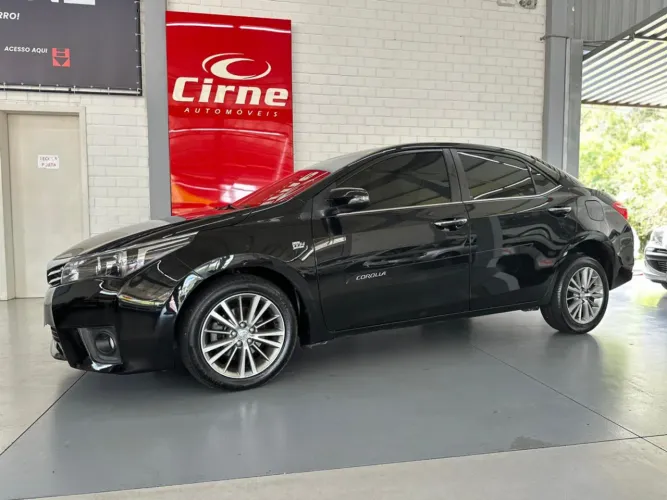 Toyota Corolla Altis 2.0 Flex 16V Aut. 2016