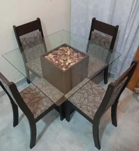 Mesa 4 cadeiras (ENTREGO)