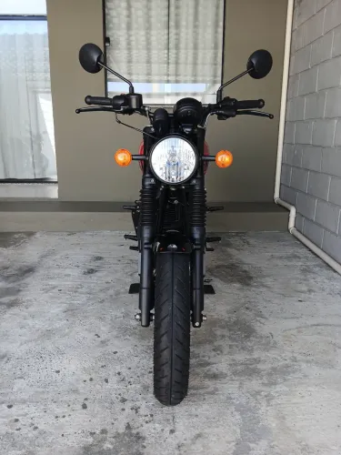 Royal Enfield Hunter 350 Rebel Red 24/25