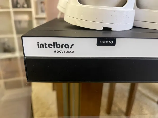 DVR Intelbras 8 canais + 6 câmeras