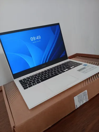 Notebook Samsung Book 15.6" - Ótimo (SSD Kingston + HD 500GB)