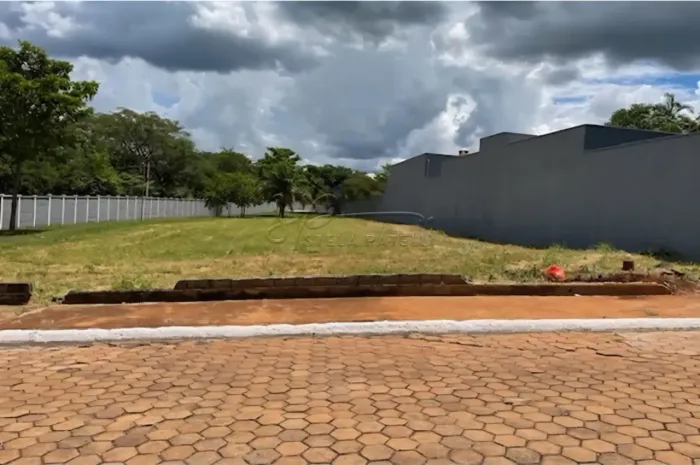Terreno de 1.020m² à venda em condomínio Rio Pardo - Jardinópolis