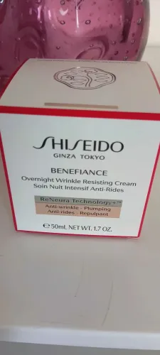 Vendo creme facial SHISEIDO novo