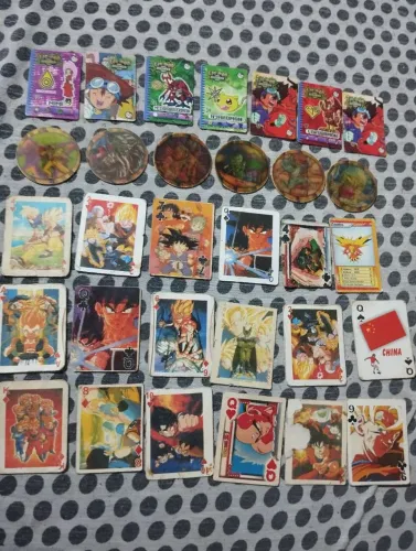 Tazos o máscara e cards dragon bal e digimn