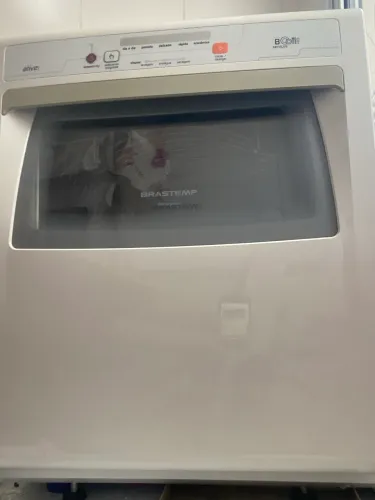 Máquina de lavar louça Brastemp bem conservada