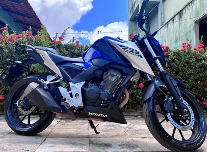 ? HONDA CB 300F TWISTER ABS 2026 ? IMPECÁVEL